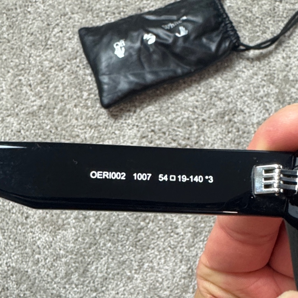 Off-White Black Rectangular Sunglasses - image 6